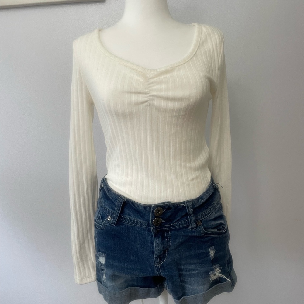 Women long sleeve and jeans shorts